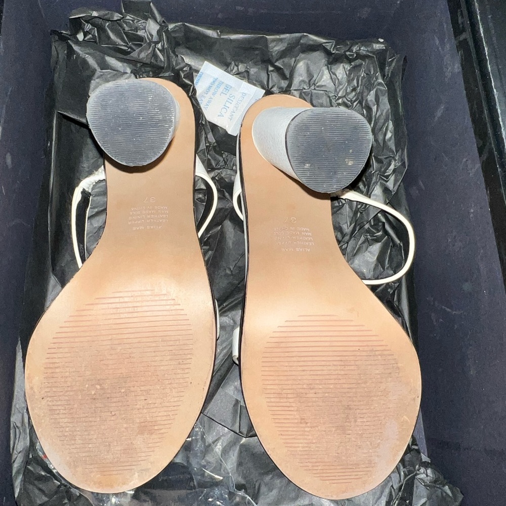 Alias Mae Heels - image 2